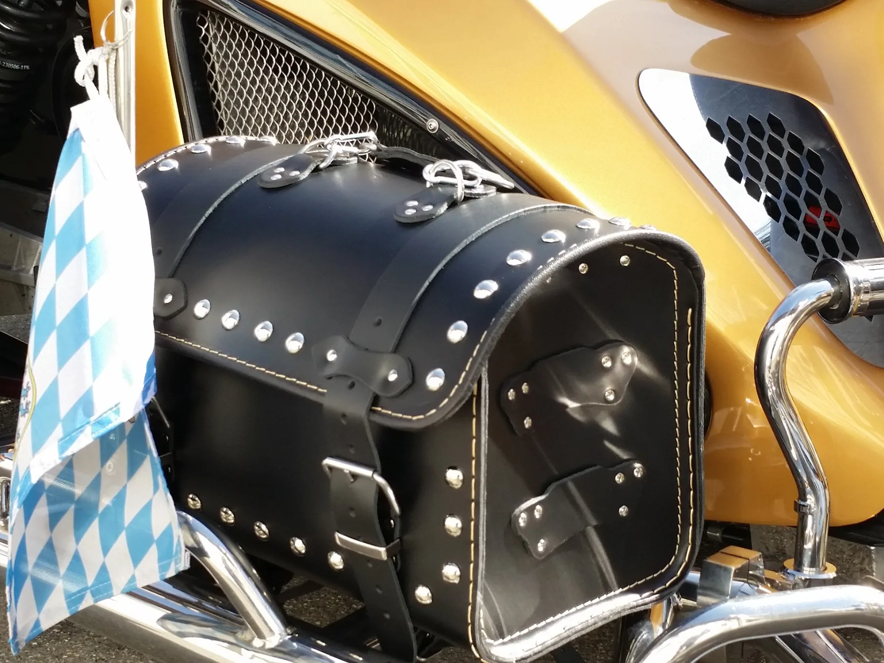 BOOM Mustang – Peugeot 2,0 L